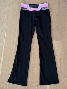 lululemon athletica Black Leggings with Pink Waistband